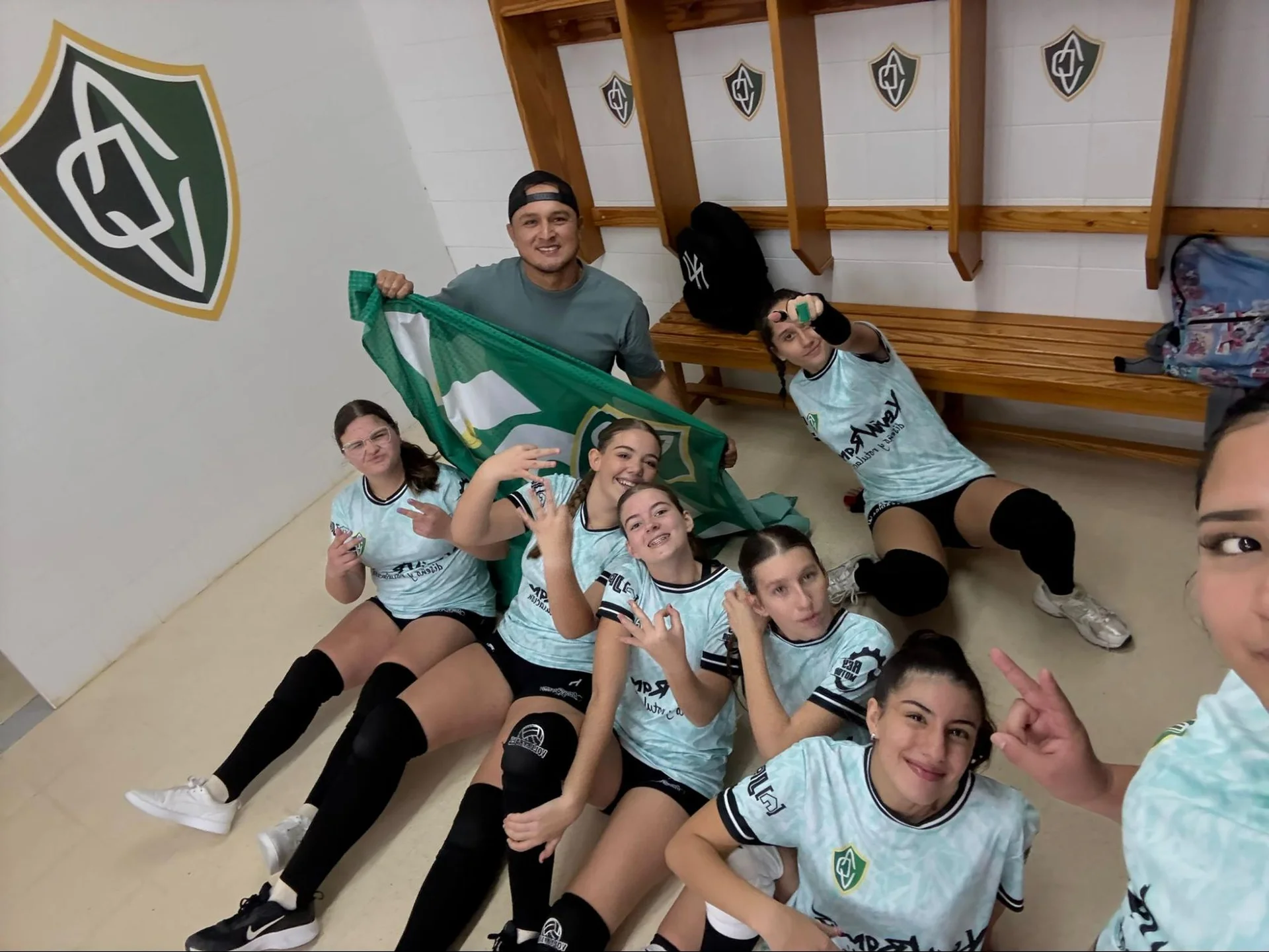 Foto 18 de Fútbol y Voley
