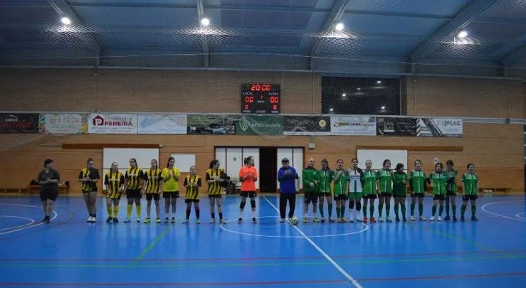 Foto 24 de Fútbol y Voley