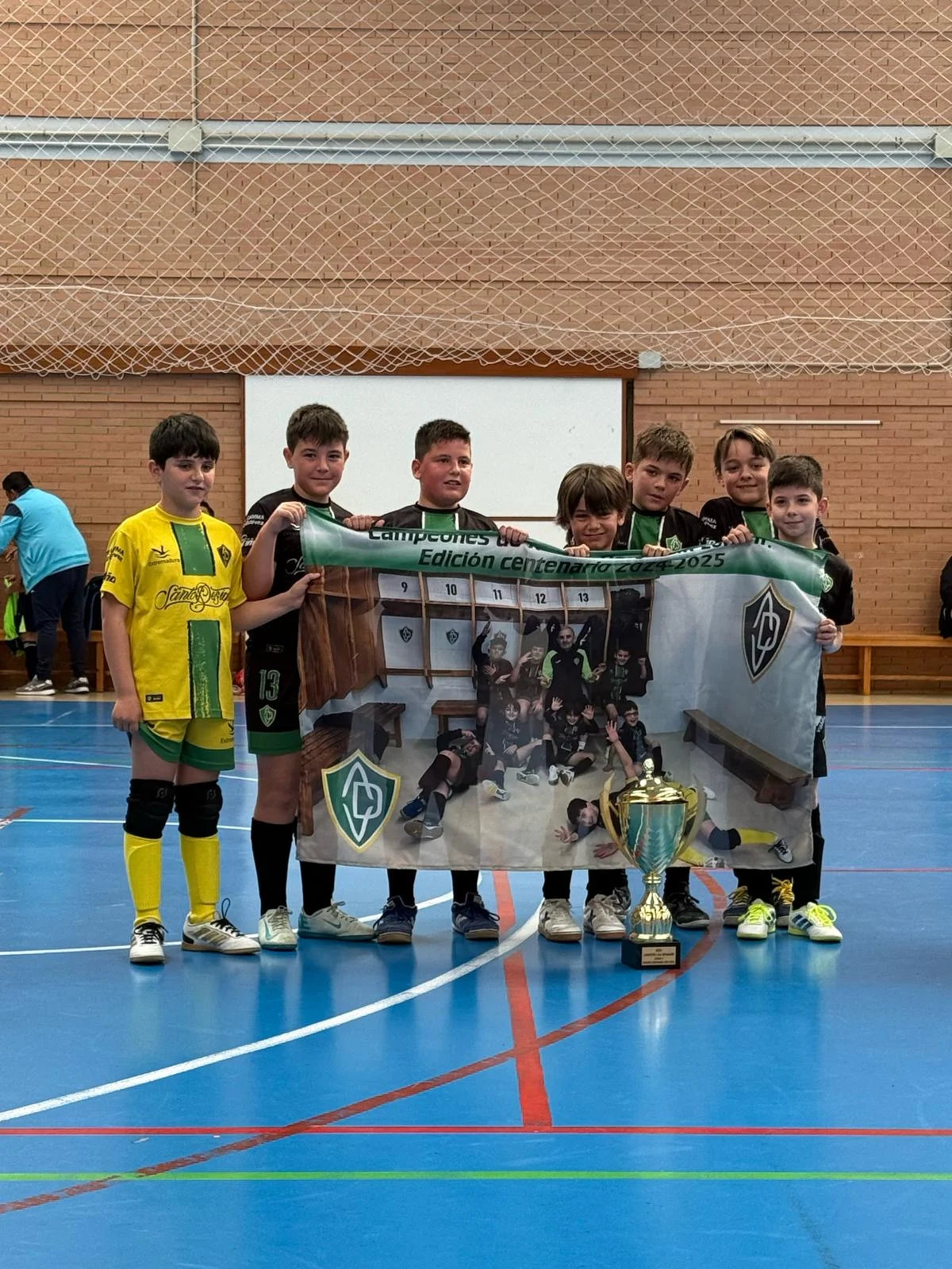 Foto 40 de Fútbol y Voley